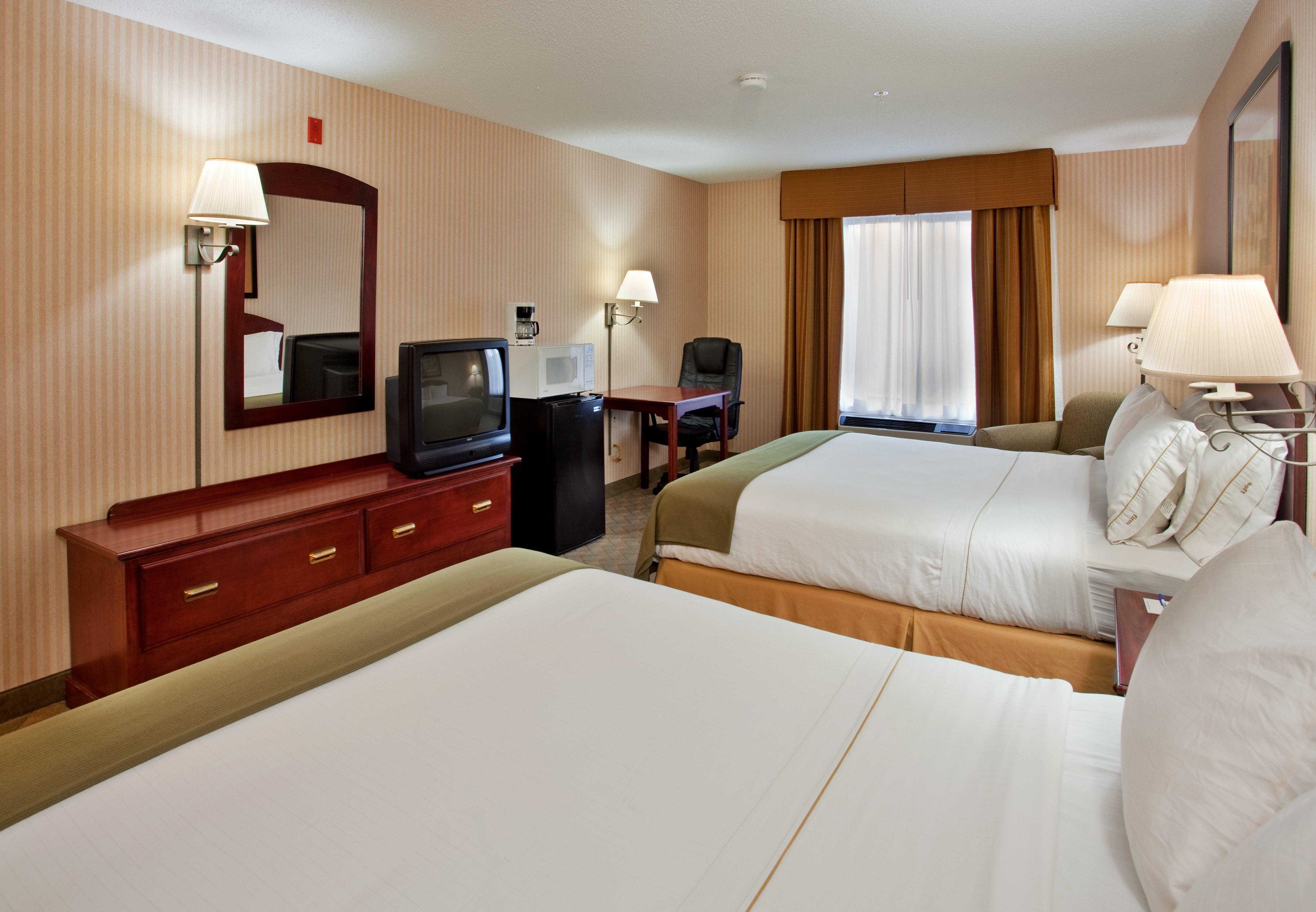 Spark By Hilton Lansing Экстерьер фото