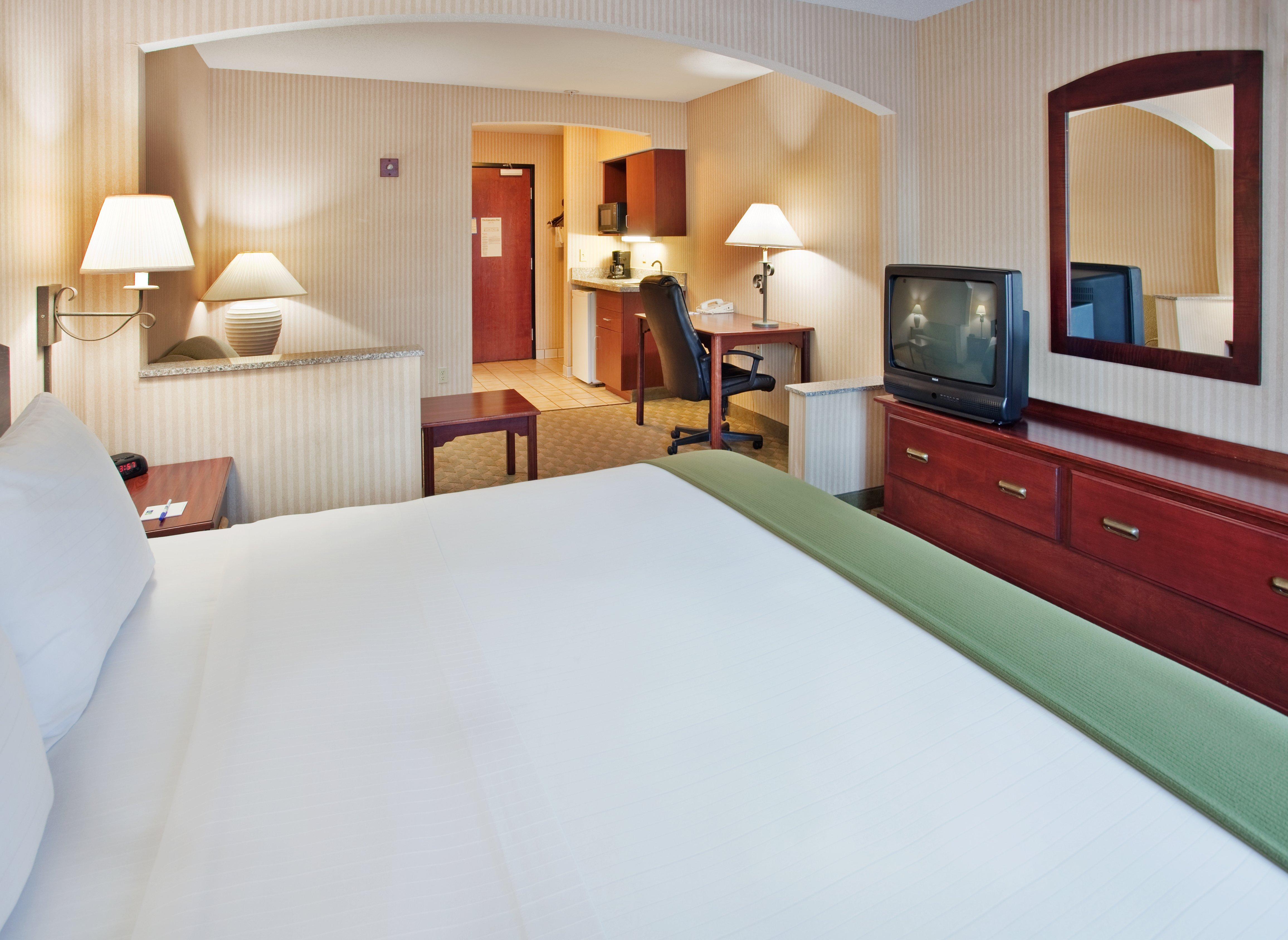 Spark By Hilton Lansing Экстерьер фото